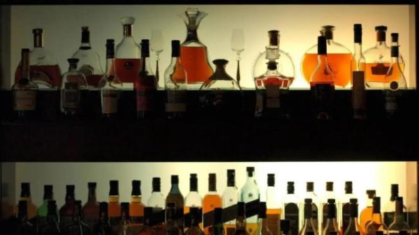 配资中心 白酒公司高管集体大降薪，白酒企业这是怎么了？